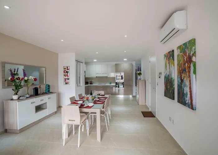 Luxury Valley View St Julians Daire Saint Julian's